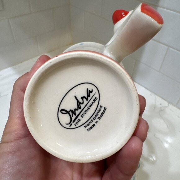 Intra Stoneware 3D Mug Chicken On Handle Chicks & Umbrellas - Picture 10 of 10